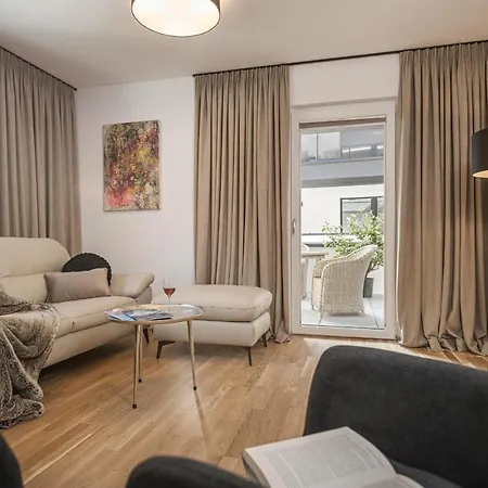 Monas Майргофен