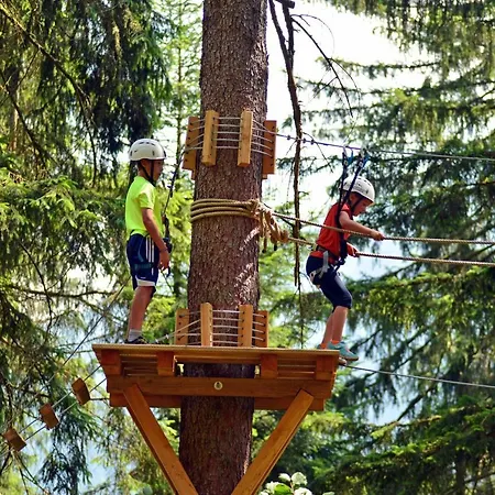 Апартаменти Monas